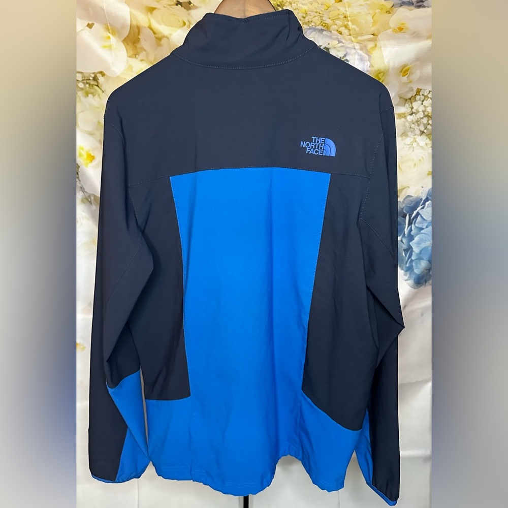 The North Face men’s windfall zip up jacket EUC - Picture 16 of 17